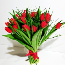 Bouquet of red tulips "Simona"(35)